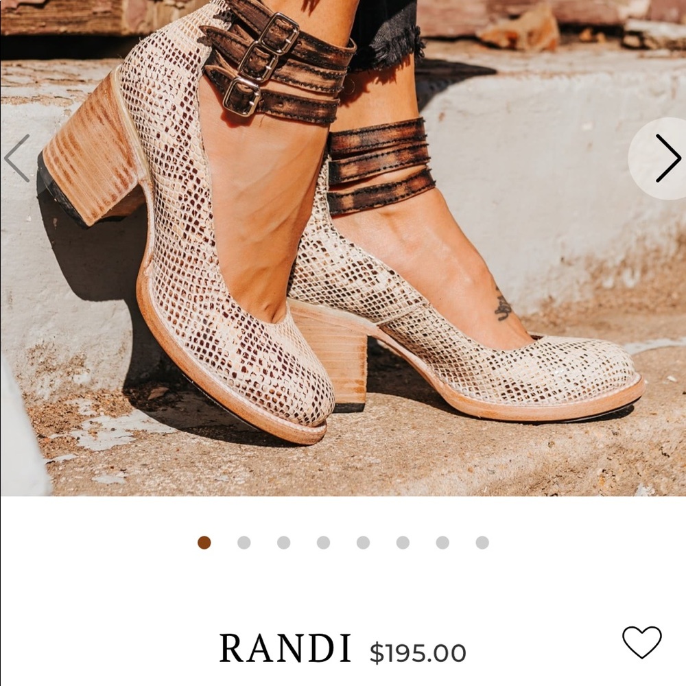 NWOB Freebird Randi black white snake 8